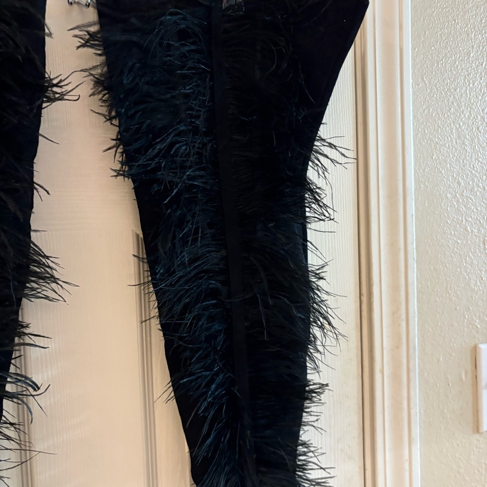 Fashion Nova Like a Diva OverThe Knee Boots in black stiletto heel side zipper. - Picture 5 of 12